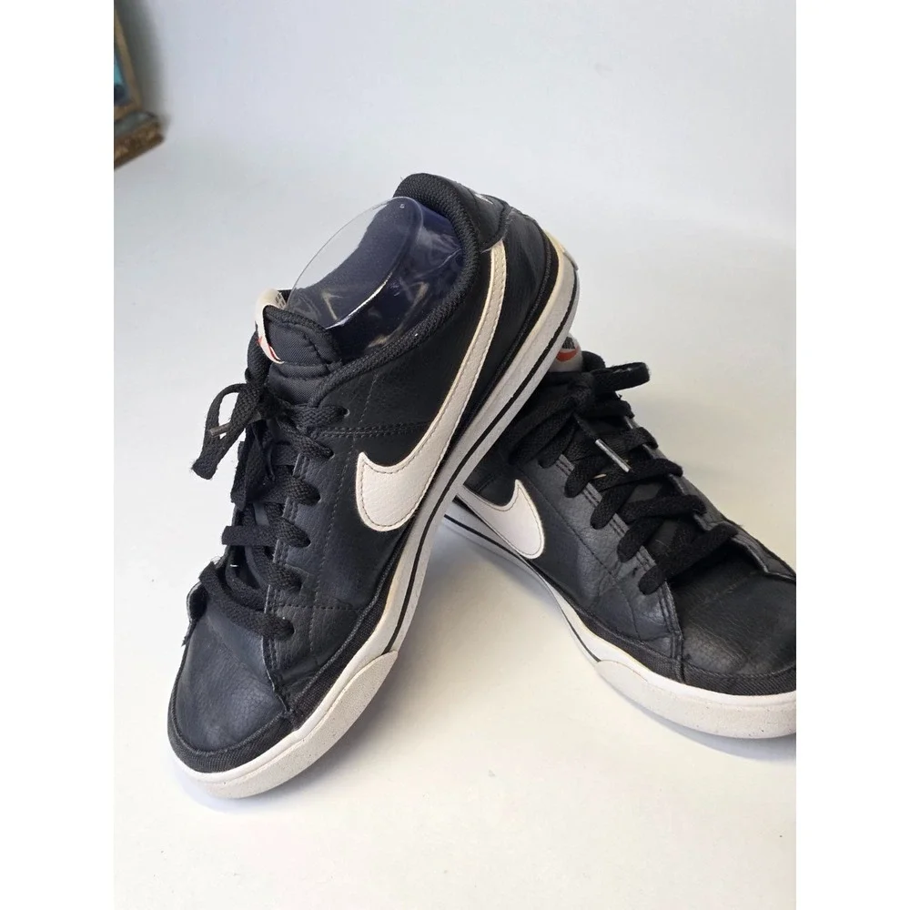 Nike Court Legacy Men's Sneakers‎ Size 9 Black White Faux Leather Athletic Shoes